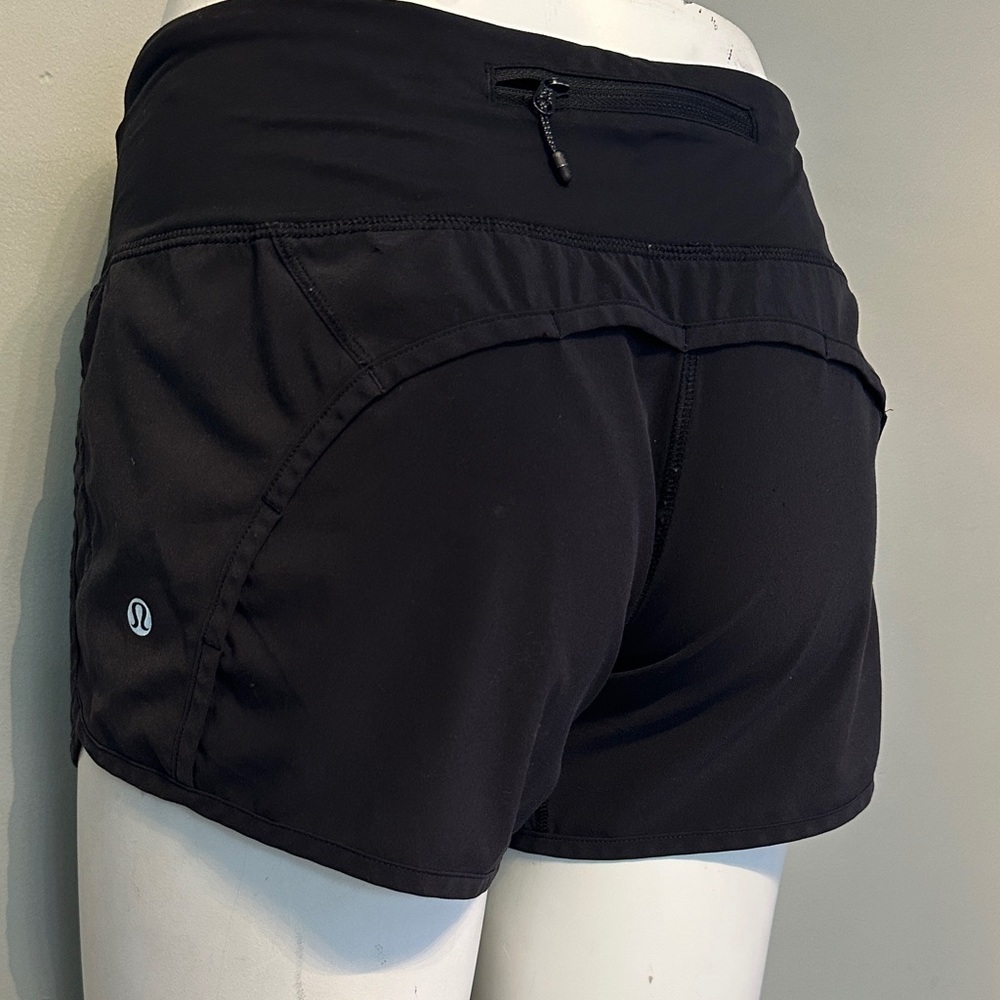 lululemon athletica Women's Black Athletic Shorts size 4